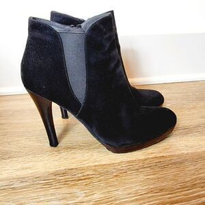 Stuart Weitzman Black Suede Platform Side Zip Ankle Stilleto Boots Size 9.5